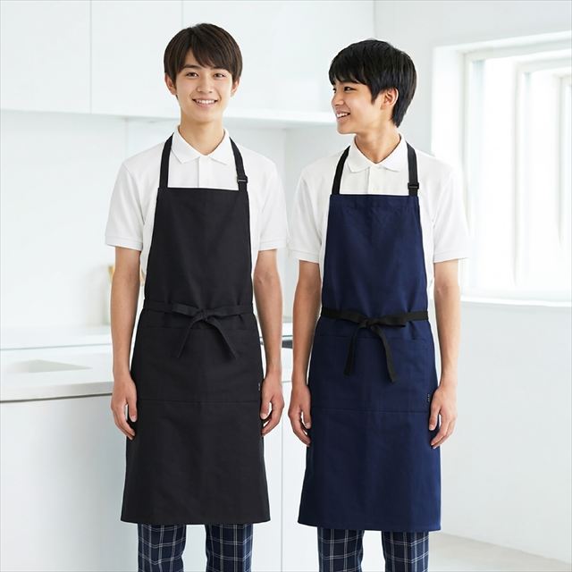 高校生・中学生向けの万能エプロン。中学・高校・大学の学校イベントにも幅広く対応する、汎用性の高い腰ひもエプロンです。