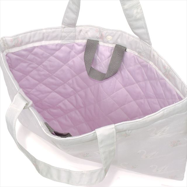 【3%OFF：夏先取りキャンペーン】LAURA ASHLEY レッスンバッグ キルティング(ループ付き) Swans