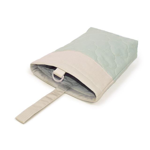 カラフルキャンディスタイルのシューズケース。子供用で、保育園や小学校で必要な上履き入れ。男の子と女の子兼用で入園、入学グッズとして大活躍。