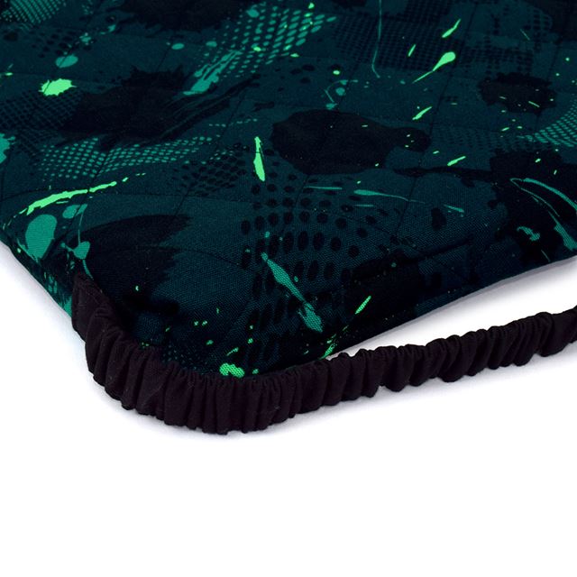 カラフルキャンディスタイルの座布団。キルティング素材で椅子用のクッション。男の子と女の子兼用で通園、通学で大活躍。