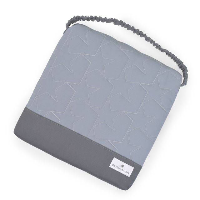 カラフルキャンディスタイルの座布団。キルティング素材で椅子用のクッション。男の子と女の子兼用で通園、通学で大活躍。