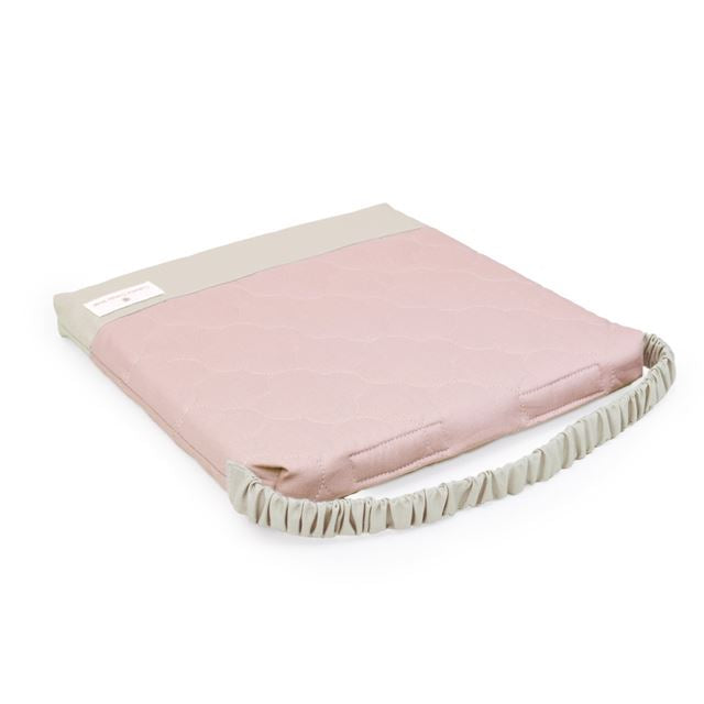 カラフルキャンディスタイルの座布団。キルティング素材で椅子用のクッション。男の子と女の子兼用で通園、通学で大活躍。