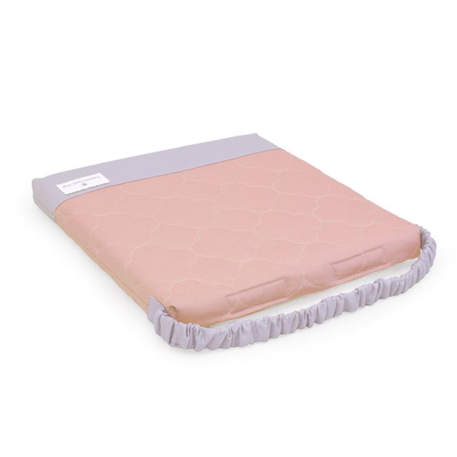 カラフルキャンディスタイルの座布団。キルティング素材で椅子用のクッション。男の子と女の子兼用で通園、通学で大活躍。