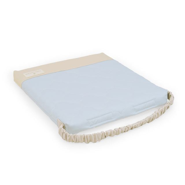 カラフルキャンディスタイルの座布団。キルティング素材で椅子用のクッション。男の子と女の子兼用で通園、通学で大活躍。