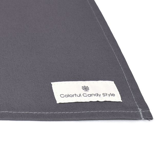 カラフルキャンディスタイルのランチクロス。給食トレーや食器の下に敷ける大きめサイズ。ランチボックスやコップ、スプーンも並べられます。