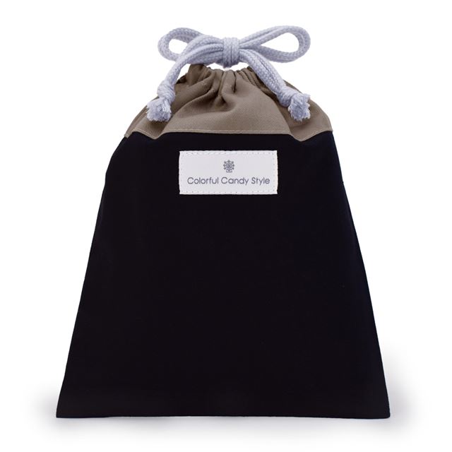 カラフルキャンディスタイルの給食袋。子供用で、ランチョンマットやお箸が入るおしゃれな巾着袋。男の子と女の子兼用で大活躍。