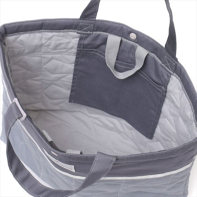 カラフルキャンディスタイルのマチ付きレッスンバッグ。丈夫なキルティング素材の手提げバッグ。男の子と女の子兼用で通園・通学でも大活躍。