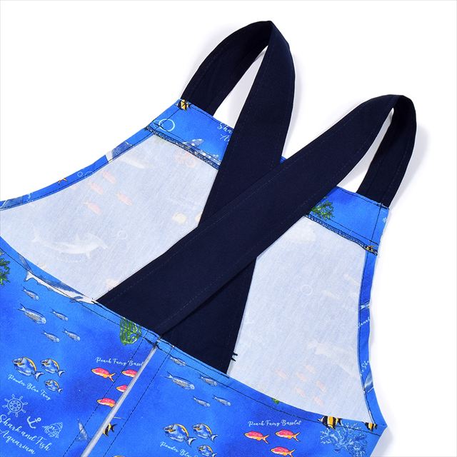 カラフルキャンディスタイルの三角巾付きキッズエプロン。子供用で、かぶるだけのバッククロスタイプ。男の子と女の子兼用で大活躍。