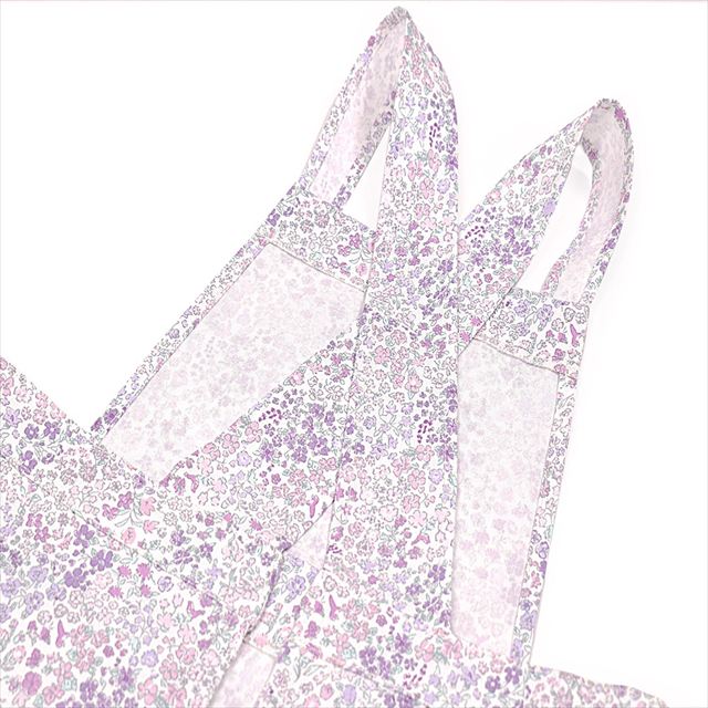 【3%OFF：夏先取りキャンペーン】バッククロス子どもエプロン(100～120cm) 手提げバッグ・三角巾付き フローラルミスト