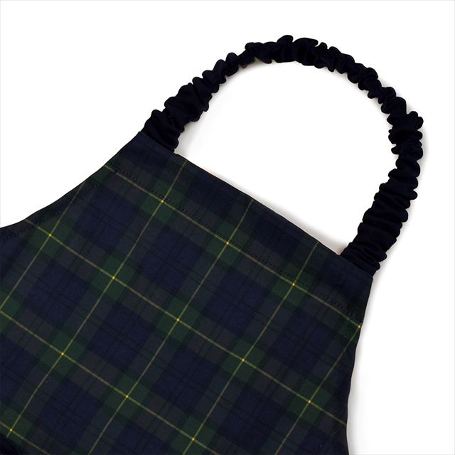 カラフルキャンディスタイルの三角巾付きキッズエプロン。水や液体が表面に弾いて滑り落ちるはっ水機能。調理実習やお手伝いなど、調理中や食べこぼしの汚れを防ぎ、汚れてもサッと拭くだけお手入れ簡単です。