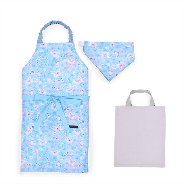 カラフルキャンディスタイルの三角巾付きキッズエプロン。水や液体が表面に弾いて滑り落ちるはっ水機能。調理実習やお手伝いなど、調理中や食べこぼしの汚れを防ぎ、汚れてもサッと拭くだけお手入れ簡単です。