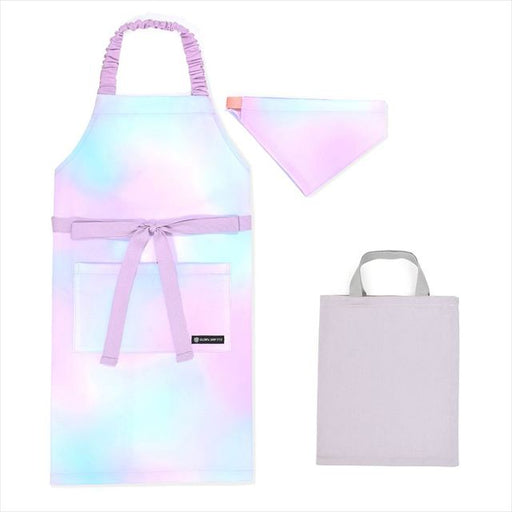 カラフルキャンディスタイルの三角巾付きキッズエプロン。水や液体が表面に弾いて滑り落ちるはっ水機能。調理実習やお手伝いなど、調理中や食べこぼしの汚れを防ぎ、汚れてもサッと拭くだけお手入れ簡単です。