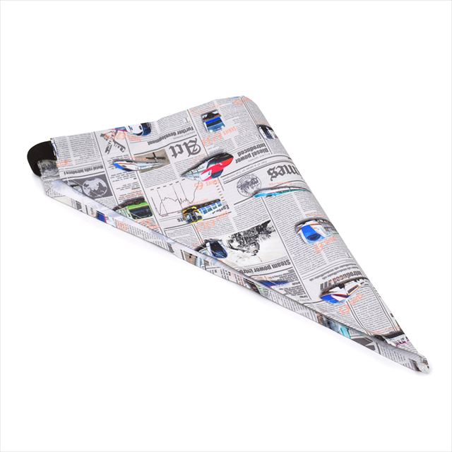 カラフルキャンディスタイルの三角巾付きキッズエプロン。水や液体が表面に弾いて滑り落ちるはっ水機能。調理実習やお手伝いなど、調理中や食べこぼしの汚れを防ぎ、汚れてもサッと拭くだけお手入れ簡単です。