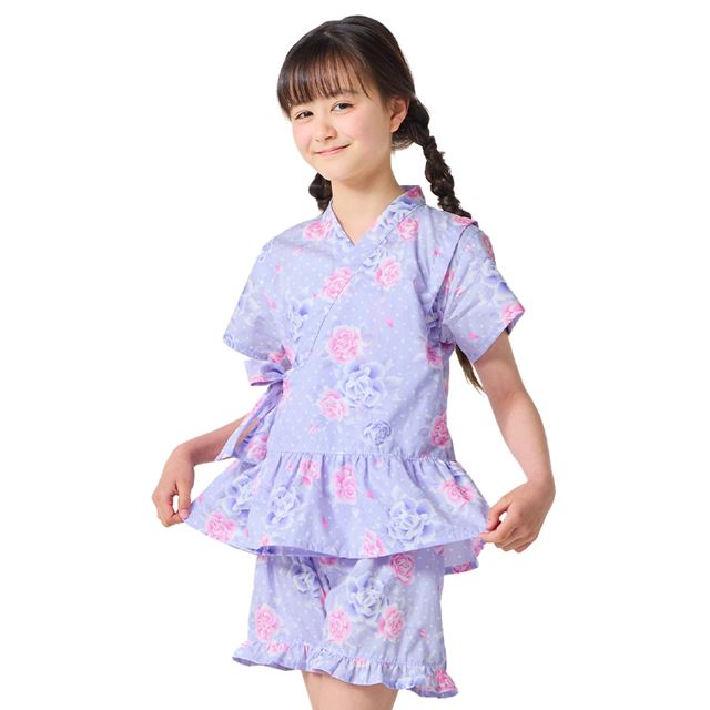 夏に涼しく快適！甚平が新登場！着崩れしにくく動きやすい、元気いっぱいのキッズにおすすめの甚平。花火や夏祭り・夕涼み会など、様々なシーンで活躍します。