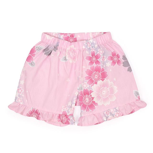 夏に涼しく快適！甚平が新登場！着崩れしにくく動きやすい、元気いっぱいのキッズにおすすめの甚平。花火や夏祭り・夕涼み会など、様々なシーンで活躍します。