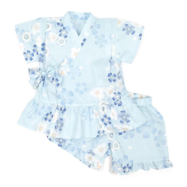 夏に涼しく快適！甚平が新登場！着崩れしにくく動きやすい、元気いっぱいのキッズにおすすめの甚平。花火や夏祭り・夕涼み会など、様々なシーンで活躍します。