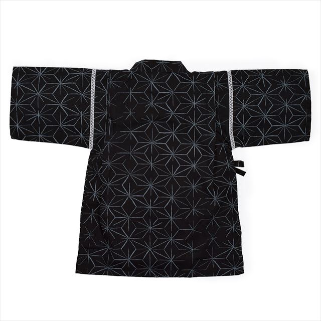 夏に涼しく快適！甚平が新登場！着崩れしにくく動きやすい、元気いっぱいのキッズにおすすめの甚平。花火や夏祭り・夕涼み会など、様々なシーンで活躍します。