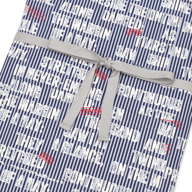 カラフルキャンディスタイルのエプロン（150cm-フリーサイズ）。結びやすいひも付きの三角巾がセット