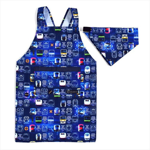 カラフルキャンディスタイルの三角巾付きキッズエプロン。水や液体が表面に弾いて滑り落ちるはっ水機能。調理実習やお手伝いなど、調理中や食べこぼしの汚れを防ぎ、汚れてもサッと拭くだけお手入れ簡単です。