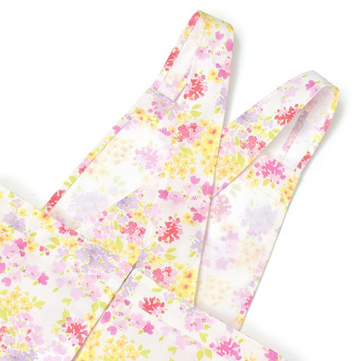 カラフルキャンディスタイルの三角巾付きキッズエプロン。水や液体が表面に弾いて滑り落ちるはっ水機能。調理実習やお手伝いなど、調理中や食べこぼしの汚れを防ぎ、汚れてもサッと拭くだけお手入れ簡単です。