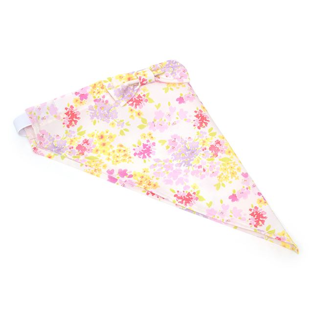 カラフルキャンディスタイルの三角巾付きキッズエプロン。水や液体が表面に弾いて滑り落ちるはっ水機能。調理実習やお手伝いなど、調理中や食べこぼしの汚れを防ぎ、汚れてもサッと拭くだけお手入れ簡単です。