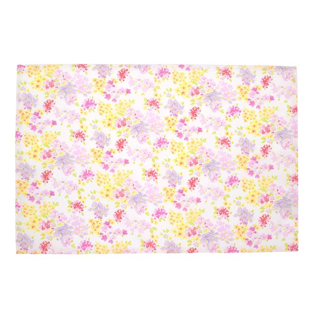 カラフルキャンディスタイルのランチョンマット。水や液体が表面に弾いて滑り落ちるはっ水機能。食べこぼしの汚れやシミを防ぎ、汚れてもサッと拭くだけお手入れ簡単です。