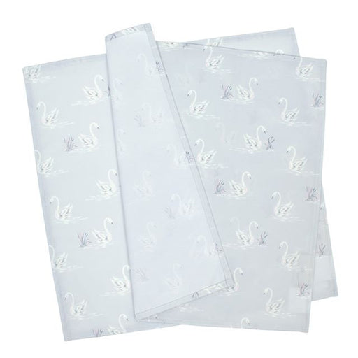 カラフルキャンディスタイルのランチクロス。水や液体が表面に弾いて滑り落ちるはっ水機能。食べこぼしの汚れやシミを防ぎ、汚れてもサッと拭くだけお手入れ簡単です。