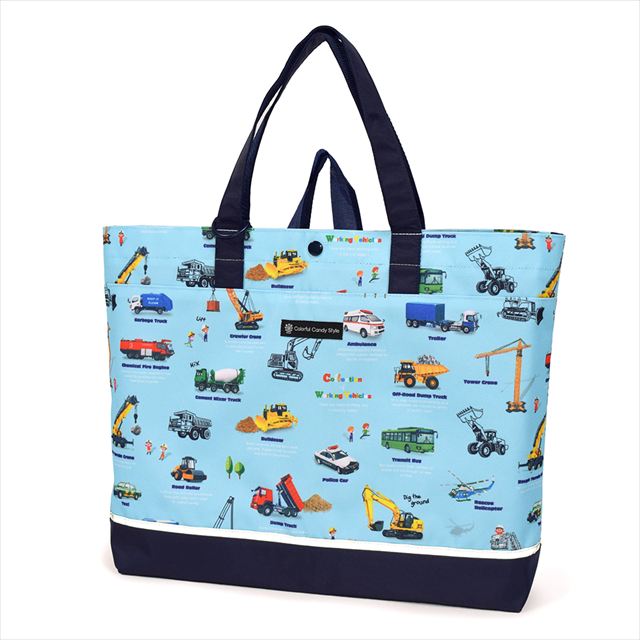 カラフルキャンディスタイルのレッスンバッグ 。快適さを追求した新素材は、耐久性のある軽い素材なので、毎日使うレッスンバッグに最適です。水や液体が表面に弾いて滑り落ちるはっ水機能は、汚れに強く水に濡れてもサッとひと拭き、お手入れ簡単です。