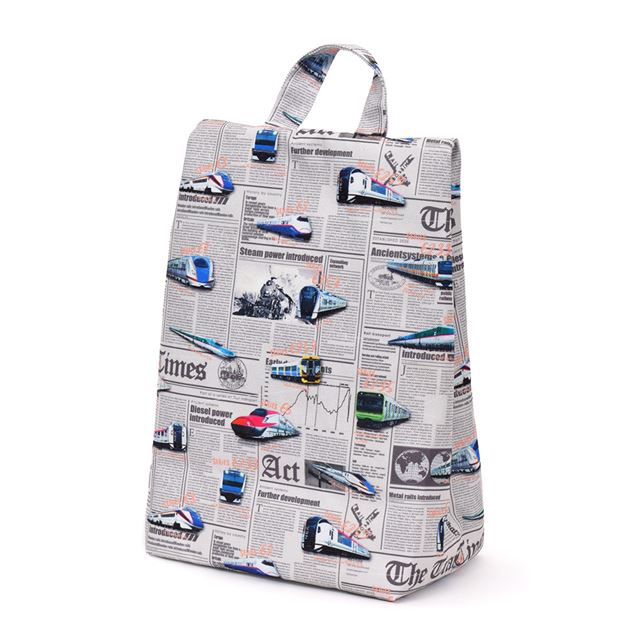 高学年まで使える余裕のサイズ感。ファスナー付きで使いやすく、習い事のシューズケースにもぴったり！