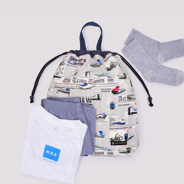 カラフルキャンディスタイルの体操服袋。水を弾く素材だから、汚れに強くお手入れ簡単。水や液体が表面に弾いて滑り落ちるはっ水機能。汚れてもサッと拭くだけお手入れ簡単です。