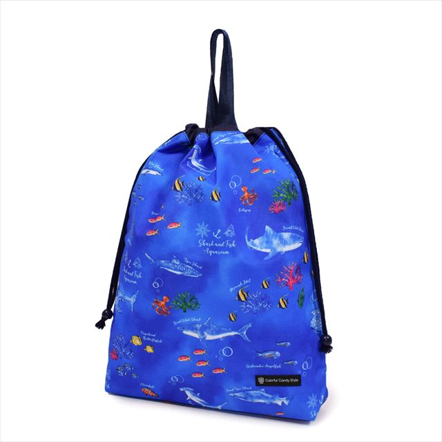 カラフルキャンディスタイルの体操服袋。水を弾く素材だから、汚れに強くお手入れ簡単。水や液体が表面に弾いて滑り落ちるはっ水機能。汚れてもサッと拭くだけお手入れ簡単です。