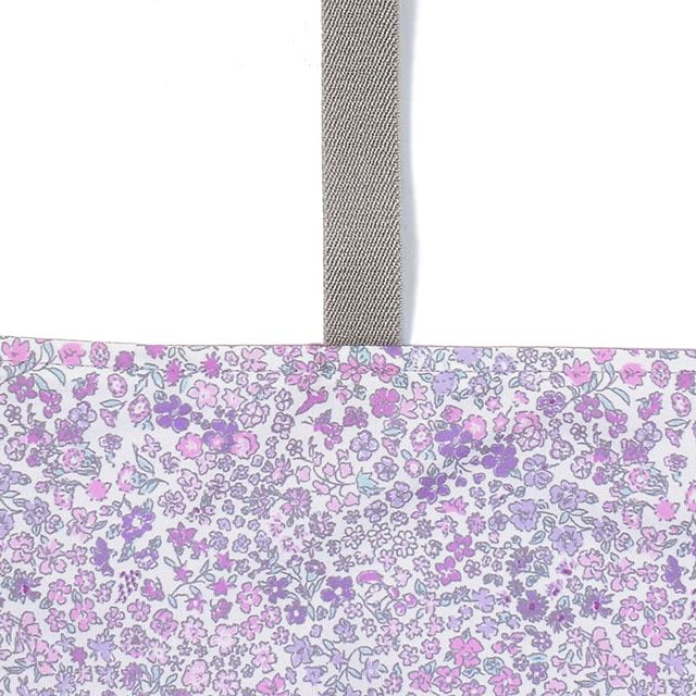 カラフルキャンディスタイルのレジャーシート。こども1人用のコンパクトサイズ。男の子と女の子兼用で運動会、遠足などで大活躍。