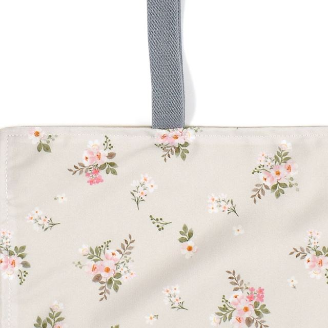 カラフルキャンディスタイルのレジャーシート。こども1人用のコンパクトサイズ。男の子と女の子兼用で運動会、遠足などで大活躍。