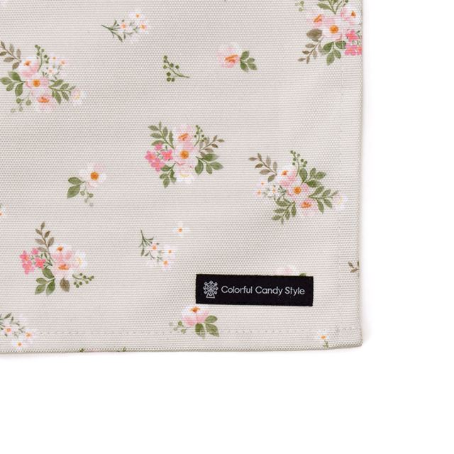 カラフルキャンディスタイルのレジャーシート。こども1人用のコンパクトサイズ。男の子と女の子兼用で運動会、遠足などで大活躍。