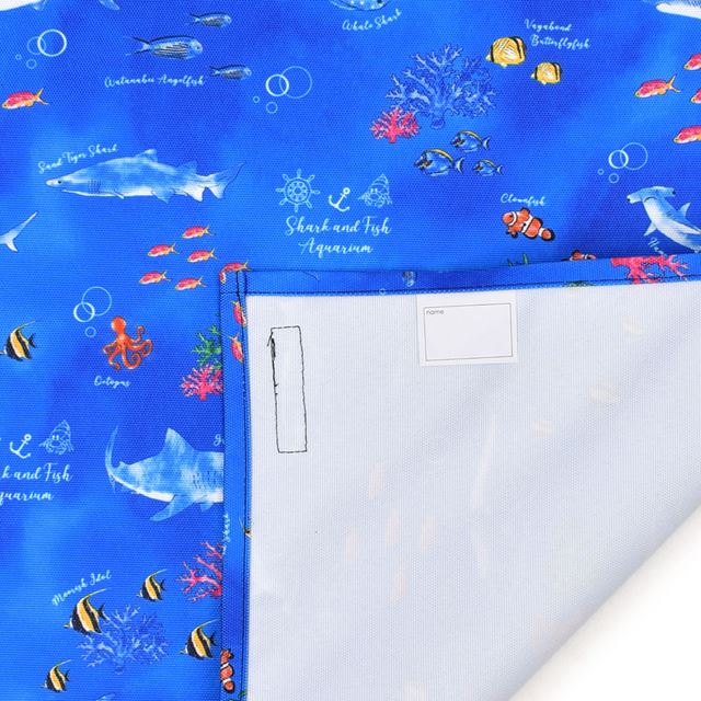 カラフルキャンディスタイルのレジャーシート。こども1人用のコンパクトサイズ。男の子と女の子兼用で運動会、遠足などで大活躍。