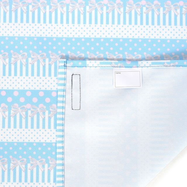 カラフルキャンディスタイルのレジャーシート。こども1人用のコンパクトサイズ。男の子と女の子兼用で運動会、遠足などで大活躍。