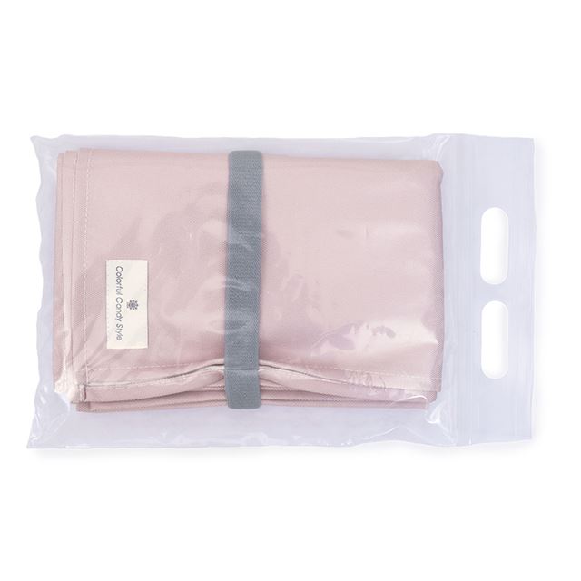 カラフルキャンディスタイルのレジャーシート。こども1人用のコンパクトサイズ。男の子と女の子兼用で運動会、遠足などで大活躍。