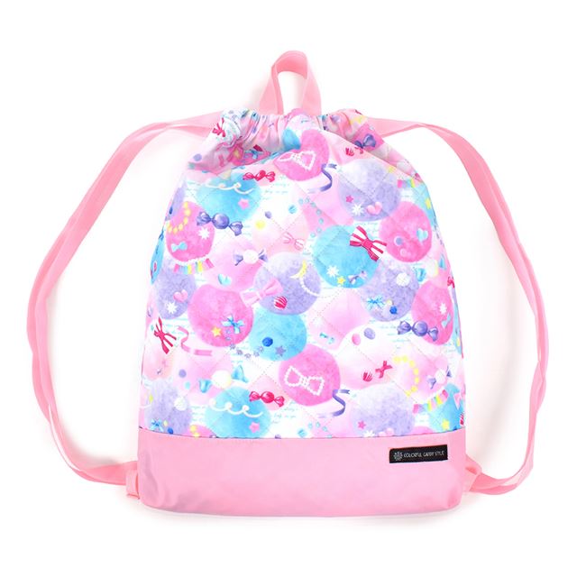 カラフルキャンディスタイルのナップサック。水や液体が表面に弾いて滑り落ちるはっ水機能。汚れてもサッと拭くだけお手入れ簡単です。