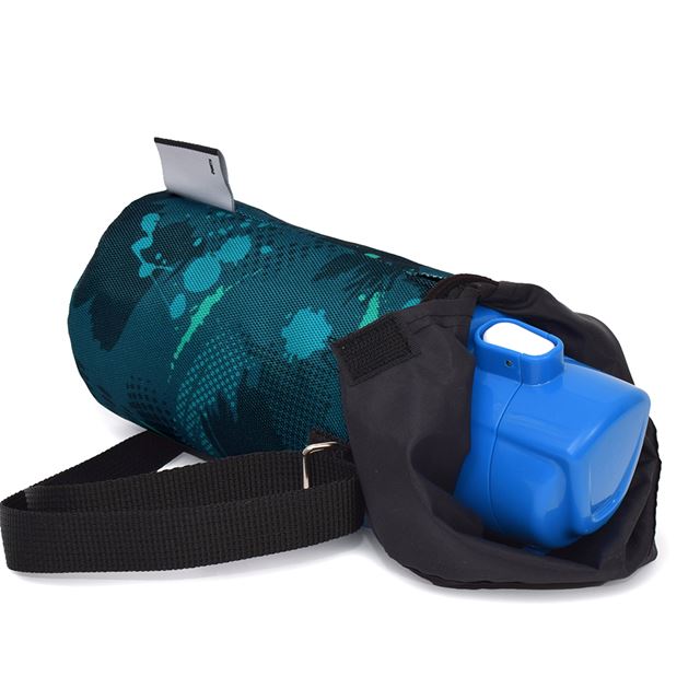 カラフルキャンディスタイルの水筒カバー。肩掛けできるショルダーベルト付き。男の子と女の子兼用で旅行、遠足でも大活躍。