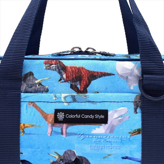 カラフルキャンディスタイルの絵の具バッグ。通気性抜群のメッシュ素材、ショルダーベルト付きで便利。男の子と女の子兼用で大活躍。