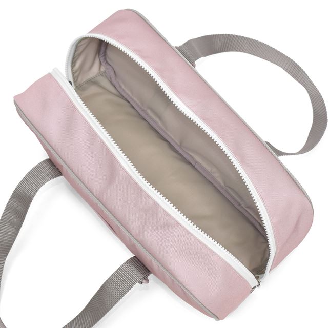 カラフルキャンディスタイルの絵の具バッグ。通気性抜群のメッシュ素材、ショルダーベルト付きで便利。男の子と女の子兼用で大活躍。