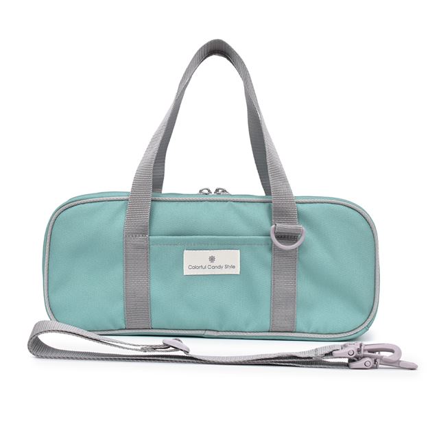 カラフルキャンディスタイルの絵の具バッグ。通気性抜群のメッシュ素材、ショルダーベルト付きで便利。男の子と女の子兼用で大活躍。