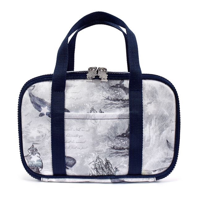 カラフルキャンディスタイルの家庭科の授業に欠かせない裁縫バッグ。