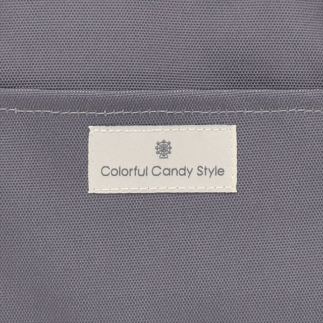 カラフルキャンディスタイルの裁縫セット。中身を固定できるゴムバンド付きなので、気になるカチャカチャ音やお道具が傷つくのを防ぎます。