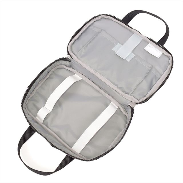 カラフルキャンディスタイルの裁縫セット。中身を固定できるゴムバンド付きなので、気になるカチャカチャ音やお道具が傷つくのを防ぎます。