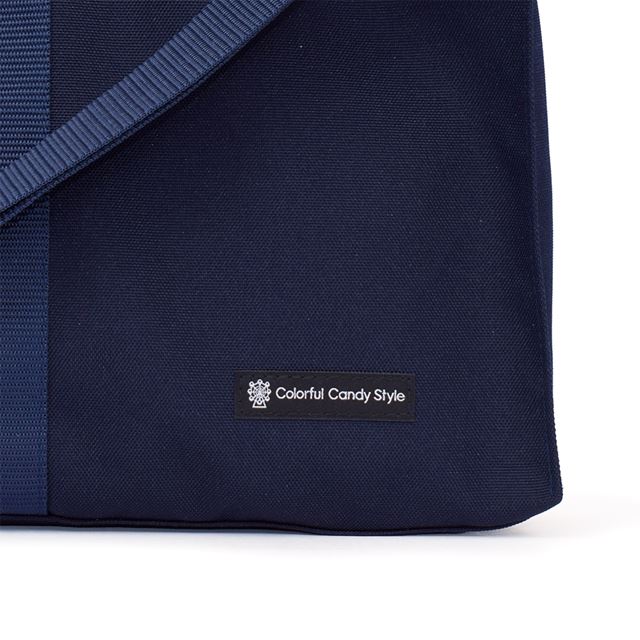 カラフルキャンディスタイルのピアニカケース。肩紐付きショルダータイプの鍵盤ハーモニカケース。男の子と女の子兼用で大活躍。