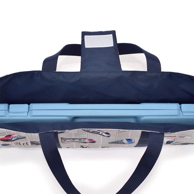 カラフルキャンディスタイルのピアニカケース。肩紐付きショルダータイプの鍵盤ハーモニカケース。男の子と女の子兼用で大活躍。