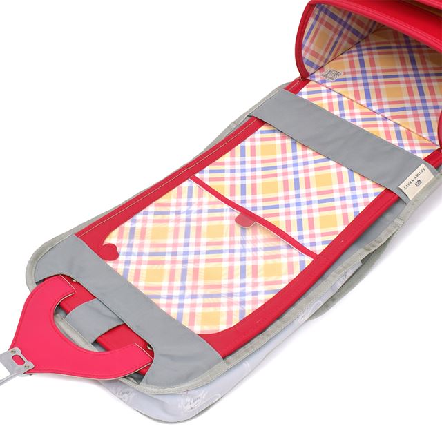 カラフルキャンディスタイルのランドセルカバー。反射材付きで雨でも安心安全。男の子と女の子兼用で、入学準備や入学祝いに大活躍。