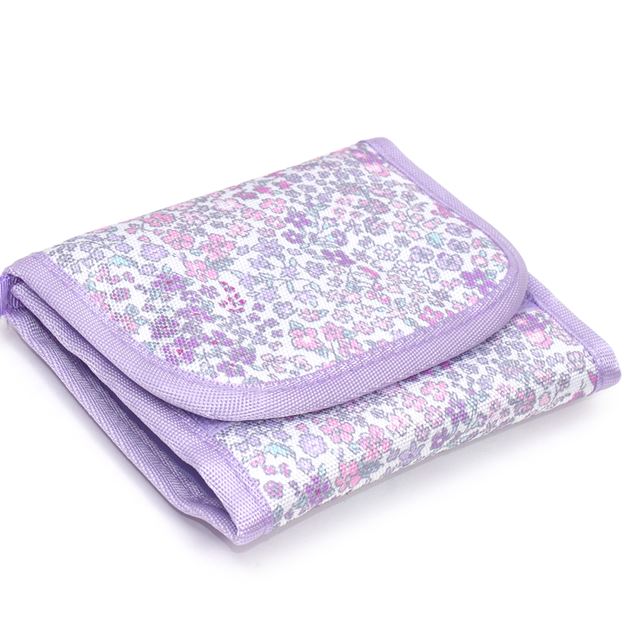 カラフルキャンディスタイルの財布。子供用で、三つ折りで子供用。小学生に人気のキッズウォレット。男の子と女の子兼用で大活躍。