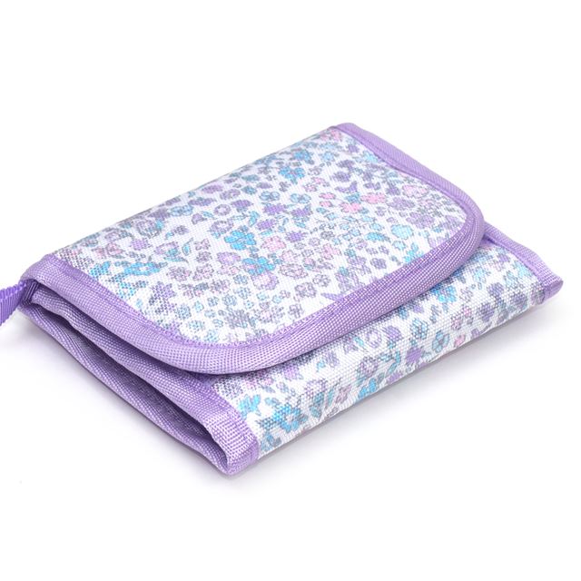 カラフルキャンディスタイルの財布。子供用で、三つ折りで子供用。小学生に人気のキッズウォレット。男の子と女の子兼用で大活躍。